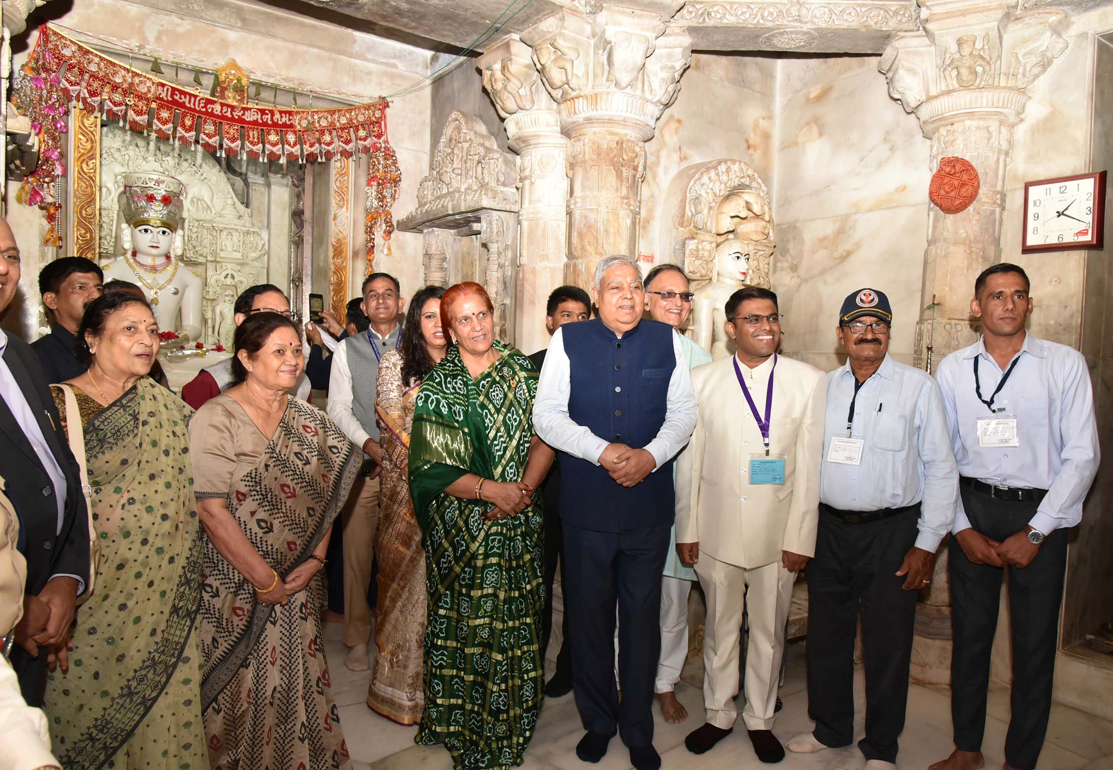 The Vice President, Shri Jagdeep Dhankhar and Dr Sudesh Dhankhar visiting the Dilwara Temples in Mount Abu, Rajasthan on 25 October, 2022