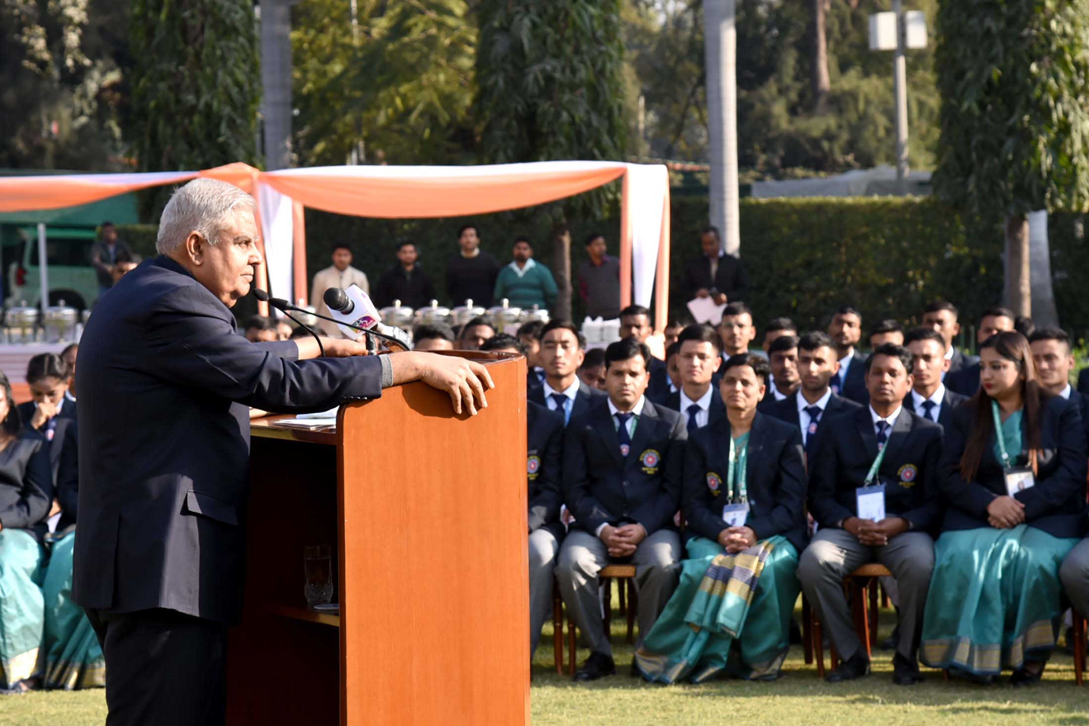 The Vice President, Shri Jagdeep Dhankhar interacted with volunteers of NSS Contingent at Upa-Rashtrapati Nivas on January 27, 2023.