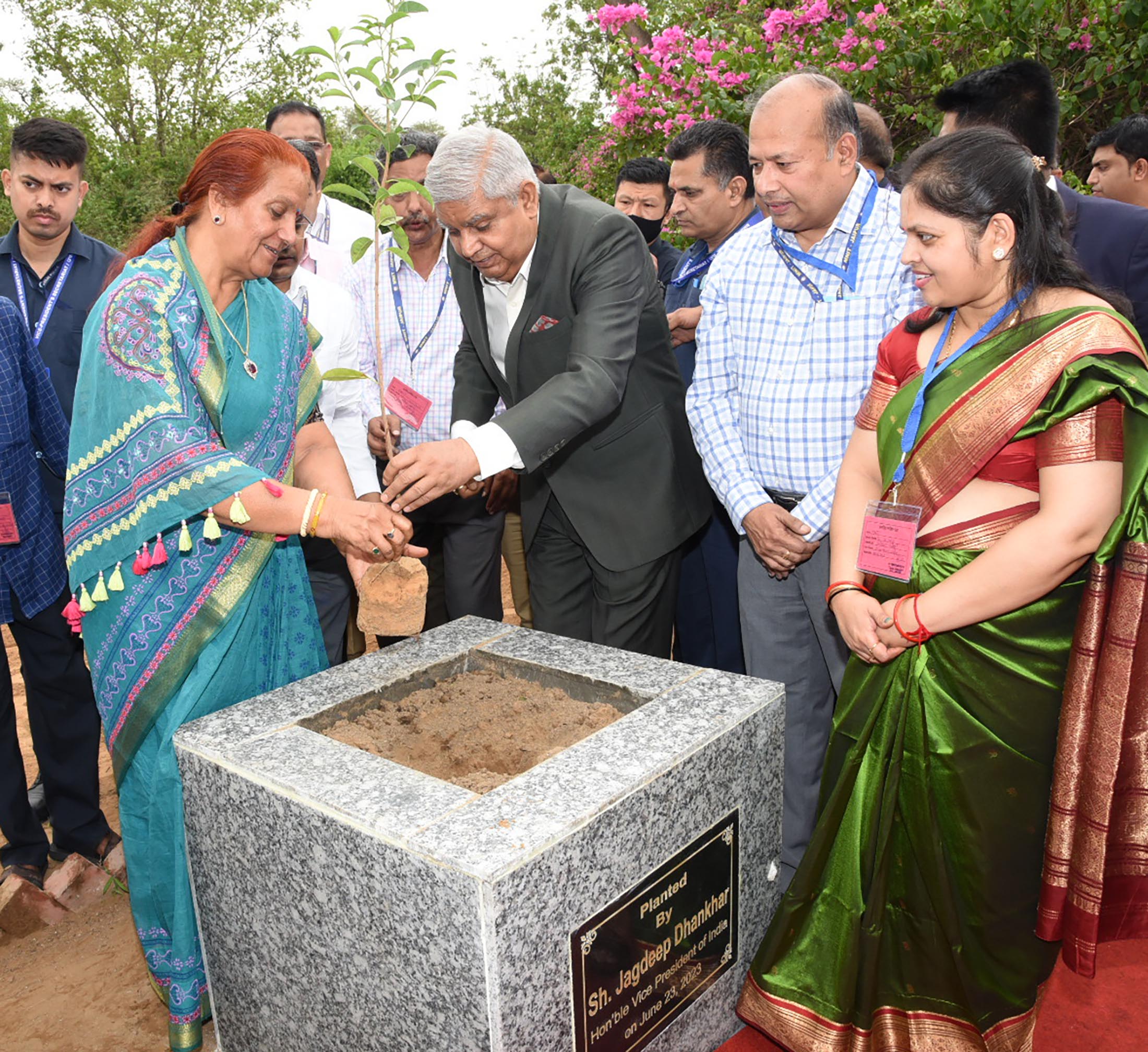 The Vice President, Shri Jagdeep Dhankhar and Dr. Sudesh Dhankhar planting a sapling at the premises of Malaviya National Institute of Technology in Jaipur, Rajasthan on June 23, 2023.