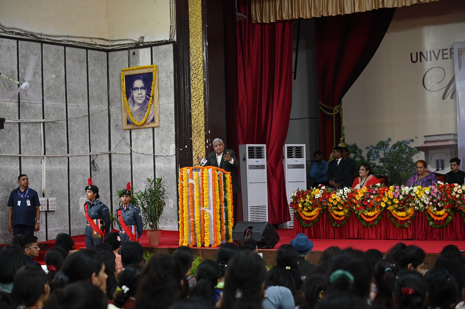 The Vice-President, Shri Jagdeep Dhankhar addressing the students of University Maharani's College, Jaipur in Rajasthan on 4 September, 2023.