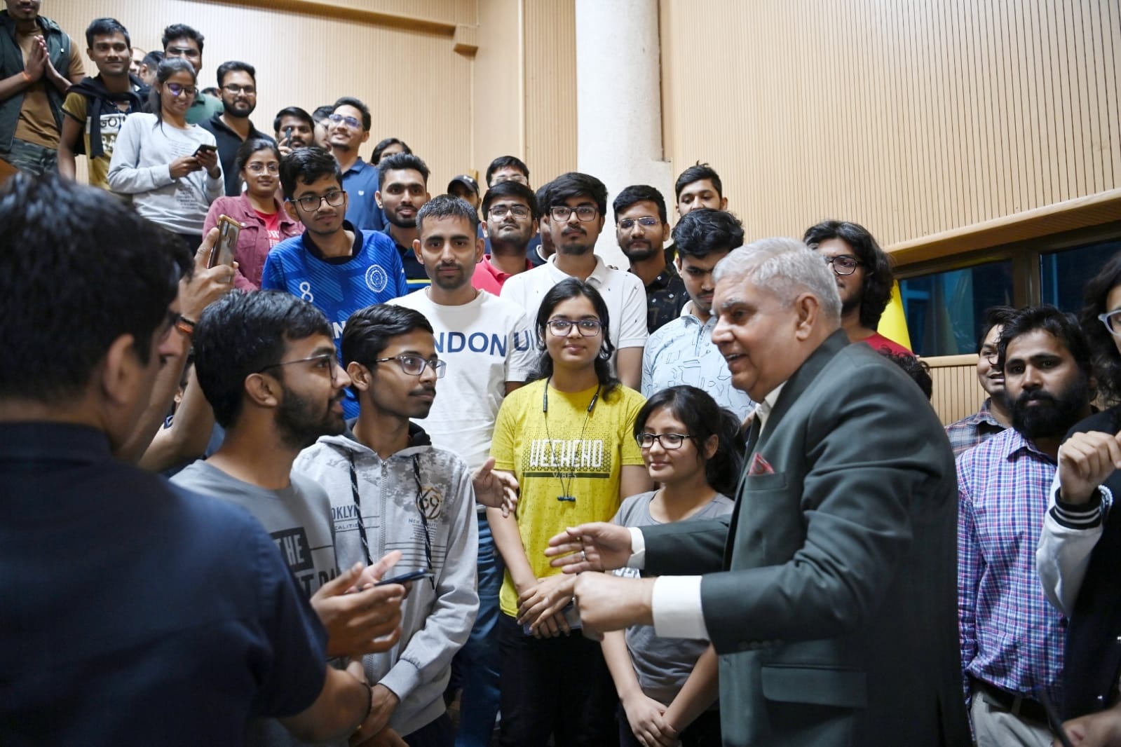 The Vice-President, Shri Jagdeep Dhankhar interacting with the faculty members and students of IIT Delhi in Delhi on October 25, 2023.