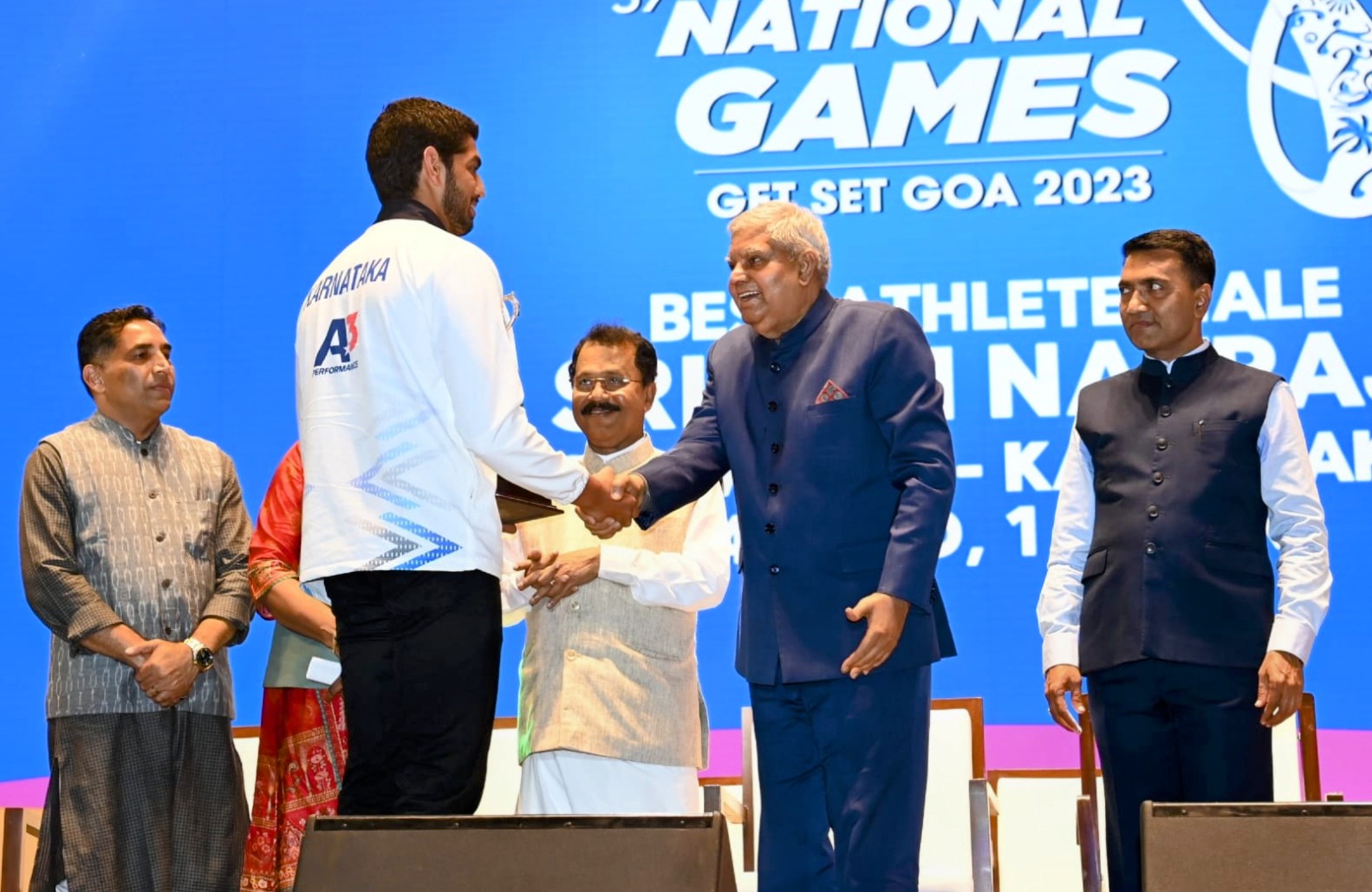 The Vice-President, Shri Jagdeep Dhankhar presenting awards to the best performers of 37th National Games in Goa on November 9, 2023.