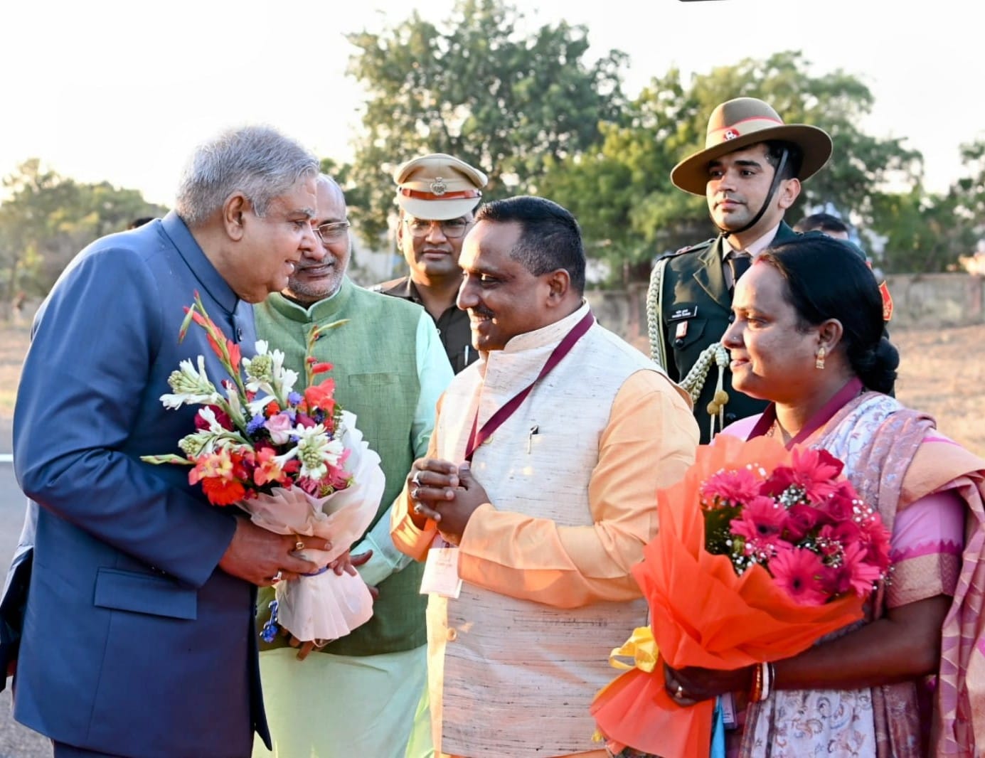 The Vice-President, Shri Jagdeep Dhankhar being welcomed by Shri C.P. Radhakrishnan, Governor of Jharkhand, Shri Banna Gupta, Minister, Government of Jharkhand and other dignitaries on his arrival at Dhanbad in Jharkhand on December 10, 2023.