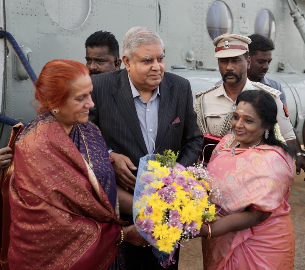 The Vice-President, Shri Jagdeep Dhankhar and Dr Sudesh Dhankhar being welcomed by Dr. Tamilisai Soundararajan, Lieutenant Governor of Puducherry, Shri N. Rangasamy, Chief Minister of Puducherry and other dignitaries on their arrival in Puducherry on January 28, 2024.