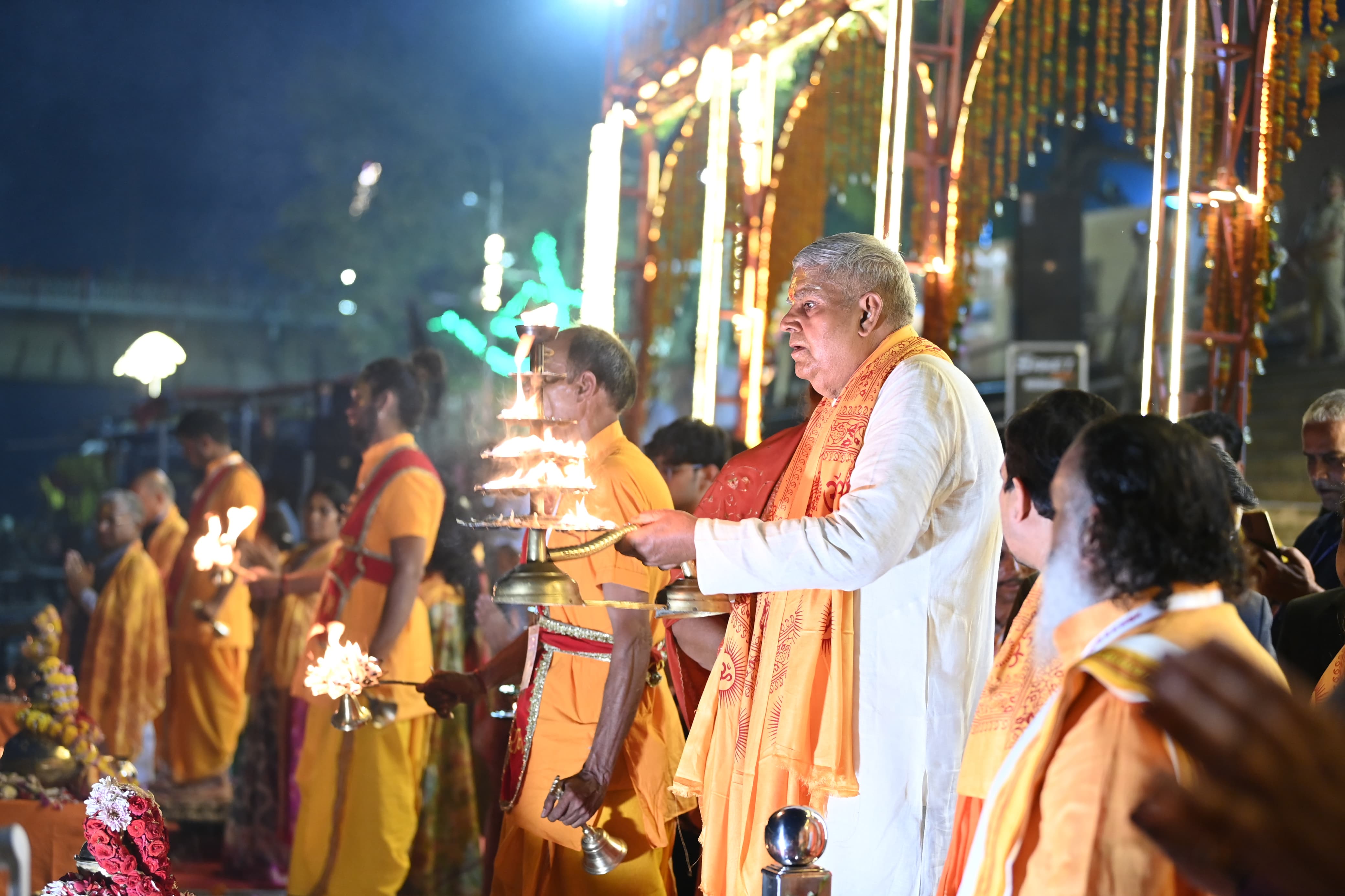 The Vice-President, Shri Jagdeep Dhankhar performing Aarti at Saryuji in Ayodhya, Uttar Pradesh on May 10, 2024.