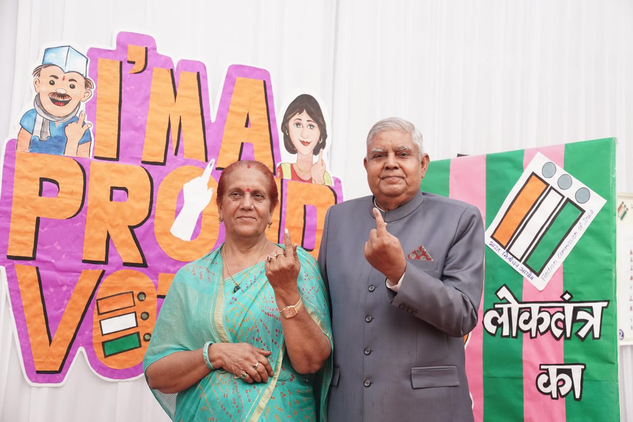 The Vice-President, Shri Jagdeep Dhankhar and Dr Sudesh Dhankhar casting their votes for 2024 Lok Sabha elections at CPWD Service Center, North Avenue in New Delhi on May 25, 2024.
