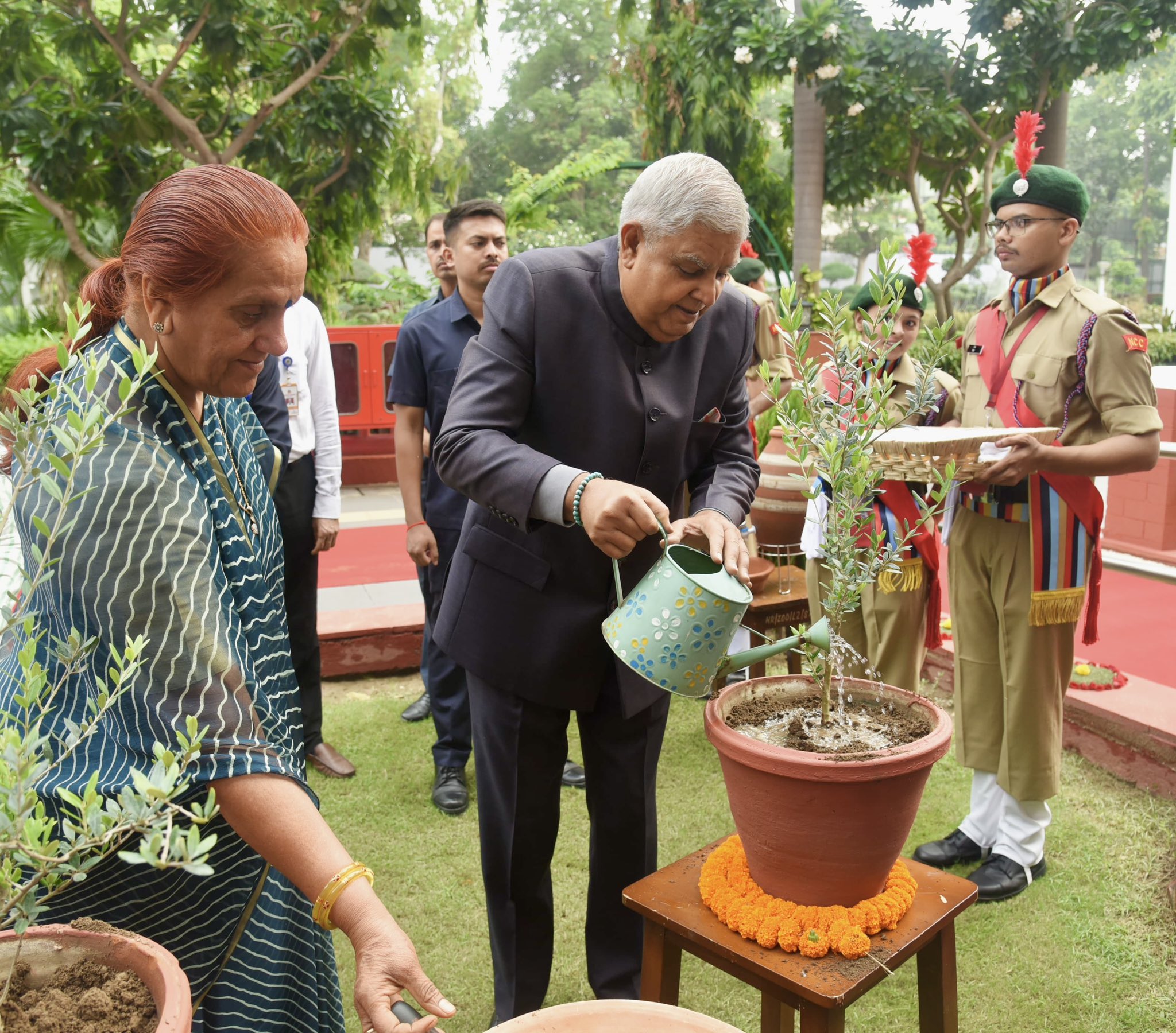 The Vice-President, Shri Jagdeep Dhankhar and Dr. Sudesh Dhankhar planting saplings at the premises of Hansraj College, University of Delhi on July 26, 2024.