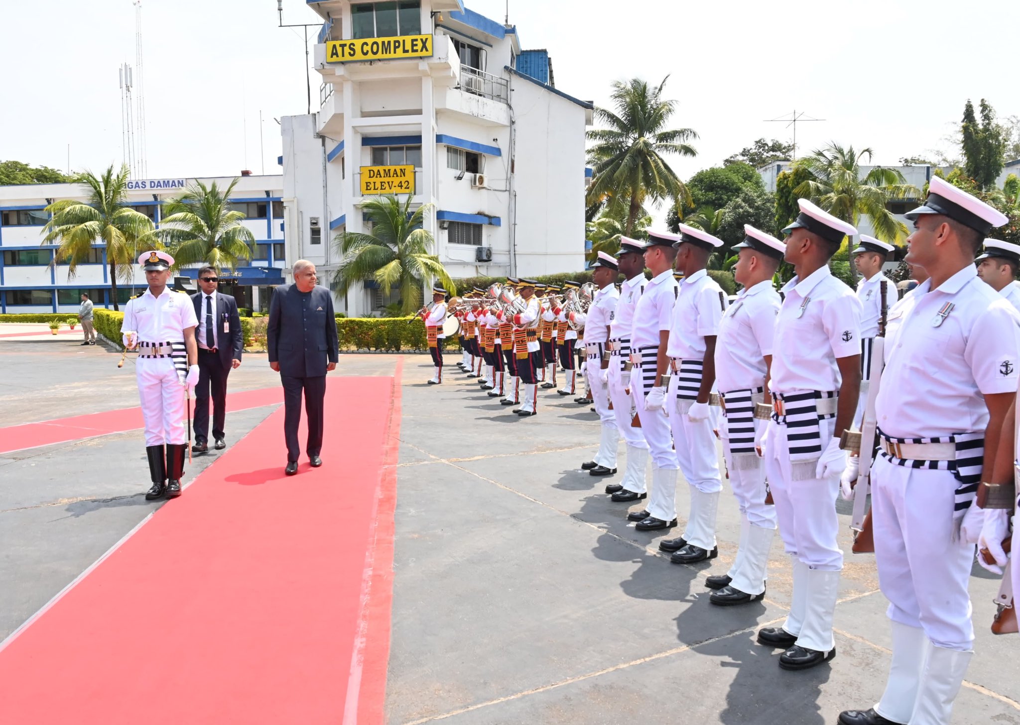 The Vice-President, Shri Jagdeep Dhankhar inspecting the Guard of Honour on his arrival in Daman on September 20, 2024. 