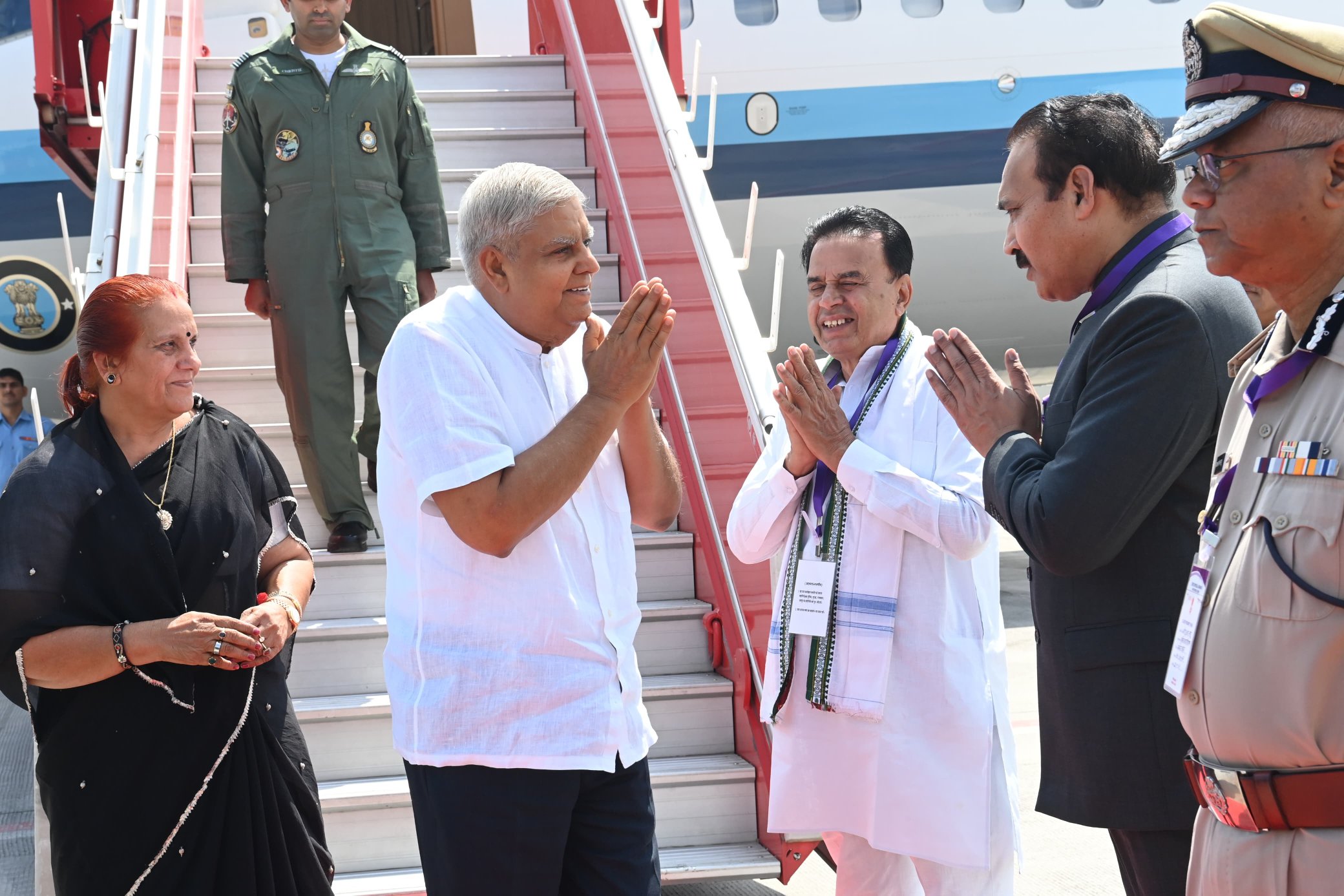 The Vice-President, Shri Jagdeep Dhankhar and Dr. (Smt.) Sudesh Dhankhar being welcomed by Shri Jogaram Patel, Minister Govt. of Rajasthan along with other dignitaries on their arrival in Jaipur, Rajasthan on September 28, 2024.