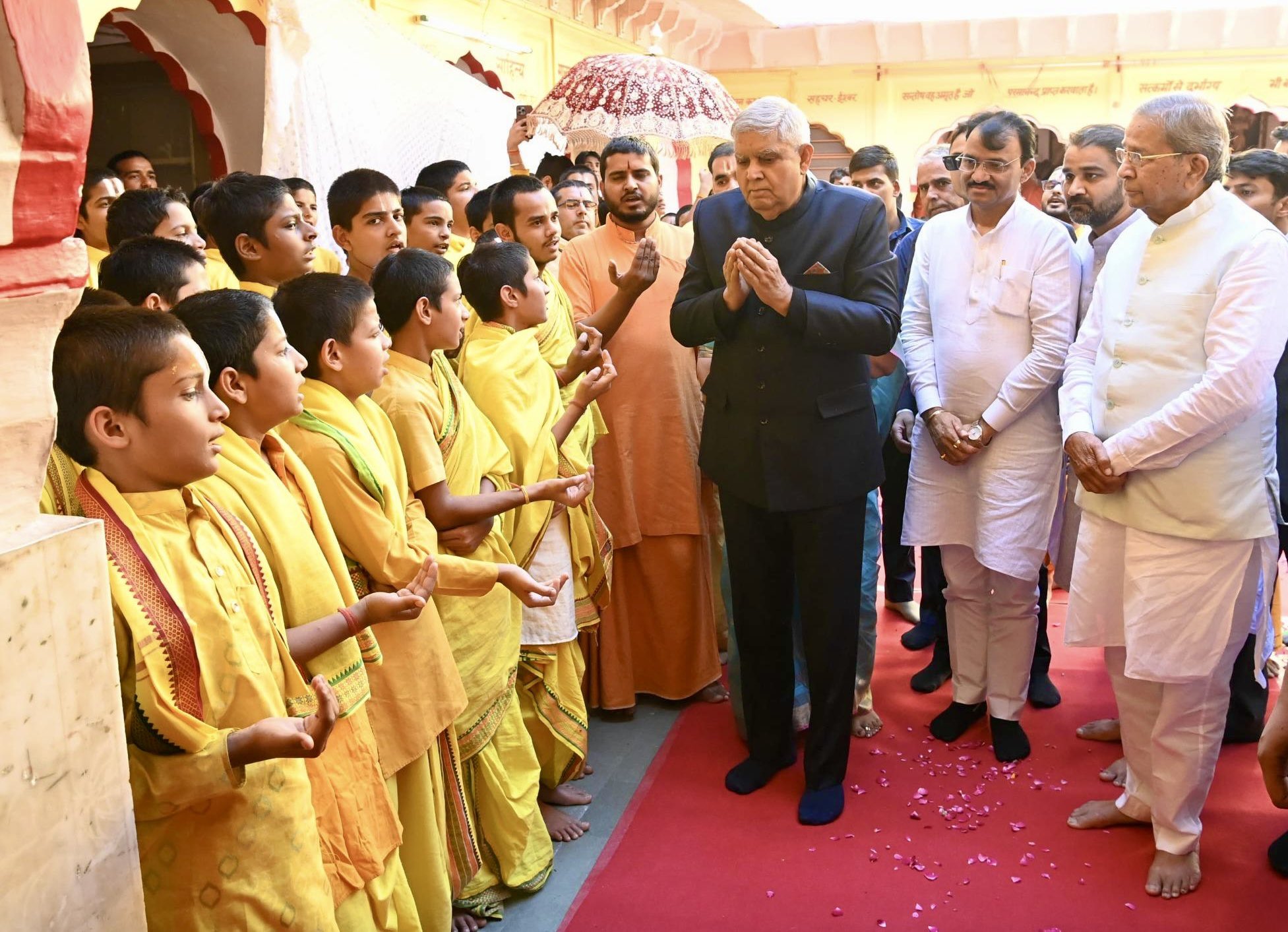 The Vice-President, Shri Jagdeep Dhankhar and Dr. Sudesh Dhankhar at Shri Janaki Nath Bada Temple at Sikar, Rajasthan on October 19, 2024.