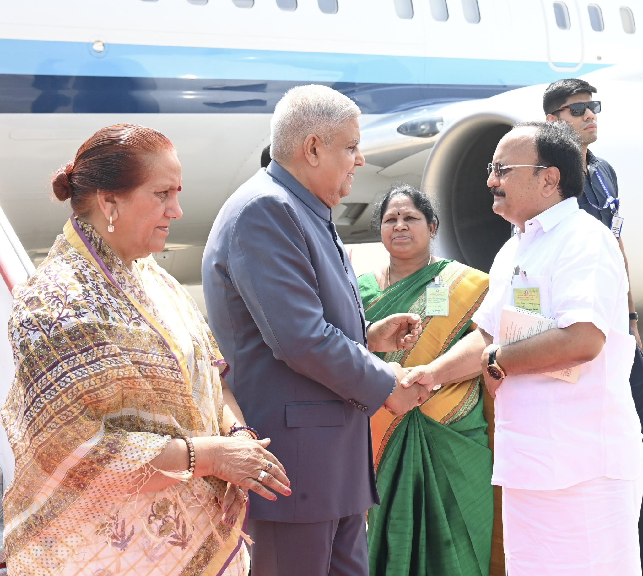 The Vice-President, Shri Jagdeep Dhankhar and Dr. Sudesh Dhankhar being welcomed by Smt N. Kayalvizhi Selvaraj, Minister, Government of Tamil Nadu, Dr. Ganapathy P. Rajkumar, Member of Parliament (Lok Sabha), and other dignitaries on their arrival in Coimbatore, Tamil Nadu on April 25, 2025.