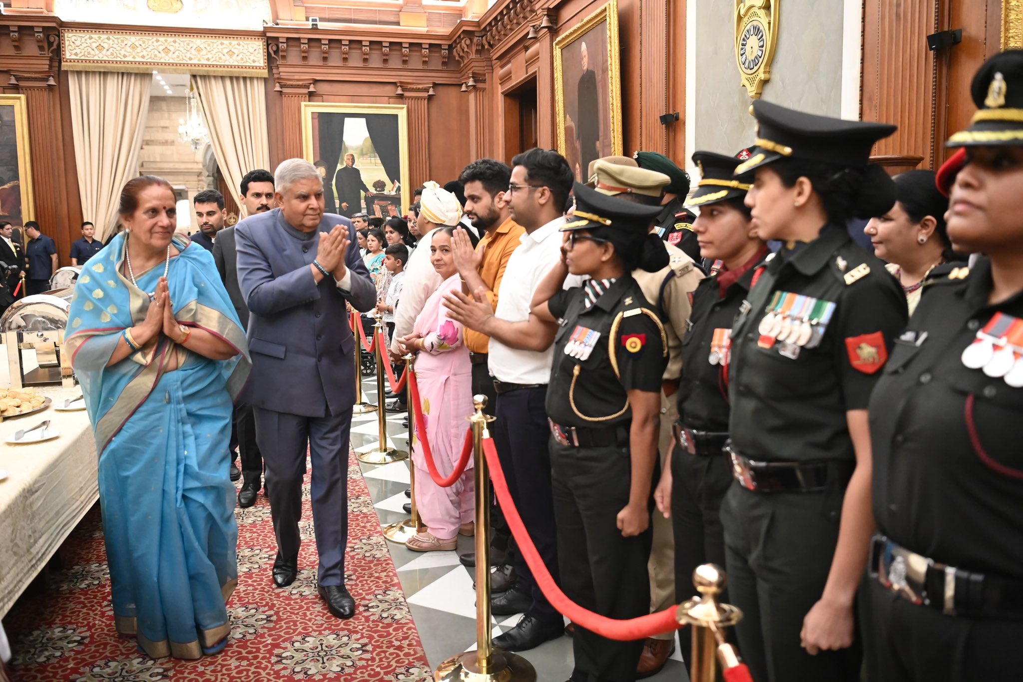 The Vice-President, Shri Jagdeep Dhankhar and Dr. Sudesh Dhankhar attending the Defence Investiture Ceremony-2025 (Phase-1) at Rashtrapati Bhavan in New Delhi on May 22, 2025. 