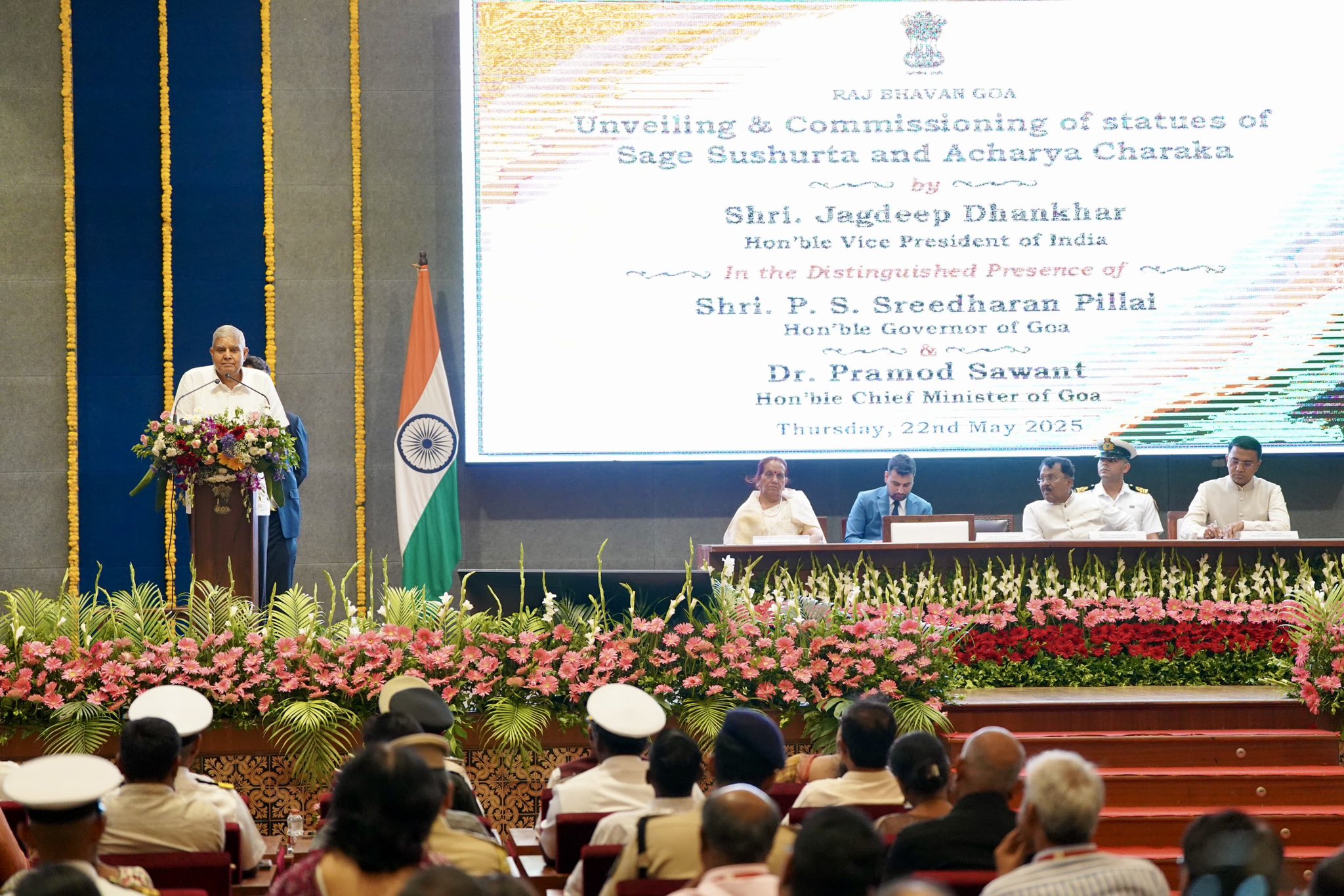 The Vice-President, Shri Jagdeep Dhankhar addressing the gathering at the unveiling and commissioning of statues of Maharishi Sushruta and Acharya Charaka at Raj Bhavan, Goa on May 22, 2025. 