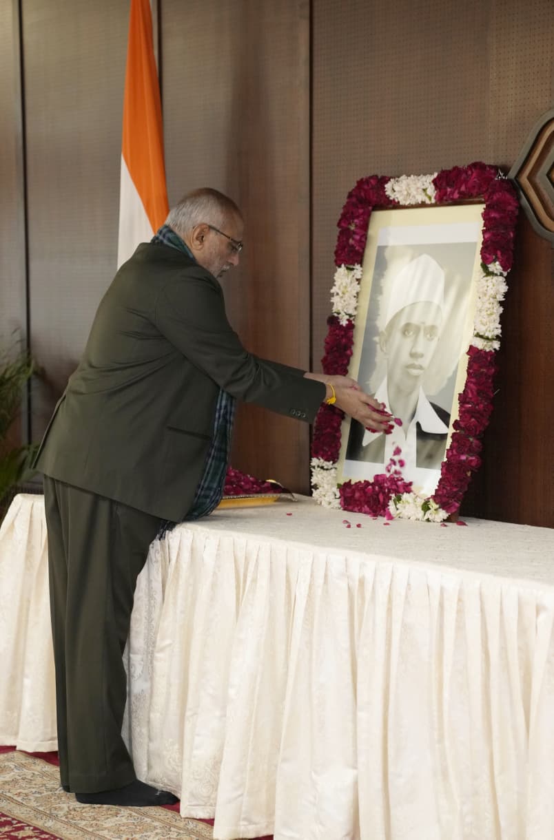 Vice-President Shri C. P. Radhakrishan paid floral tributes to Thiyagi Thiruppur Kumaran on his death anniversary at the Vice President’s Enclave on 11.1.2026 