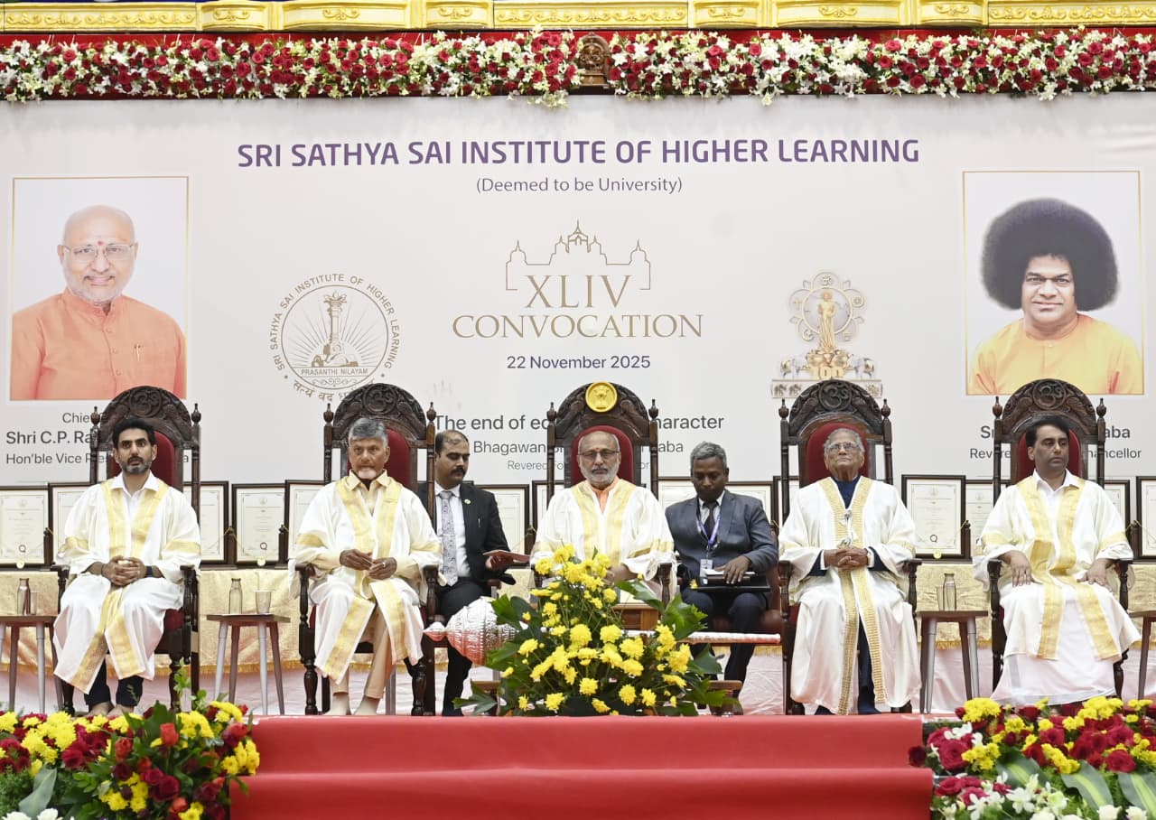 Hon’ble Vice-President of India, Shri C. P. Radhakrishnan, graced the 44th Convocation of the Sri Sathya Sai Institute of Higher Learning(SSSIHL) at Puttaparthi, Andhra Pradesh on 22.11.2025
