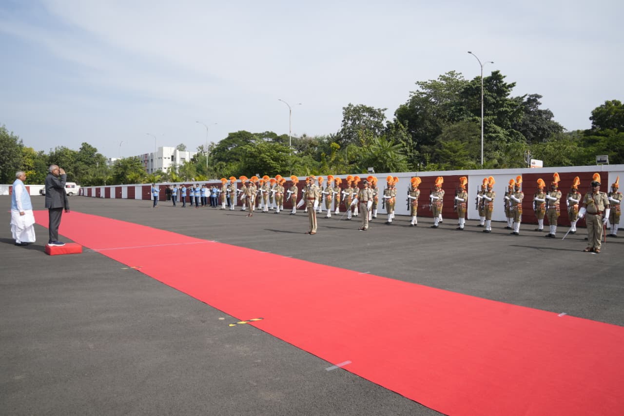 Hon’ble Vice-President Shri C. P. Radhakrishnan was accorded a Guard of Honour at Ekta Nagar, Gujarat on 06.12.2025