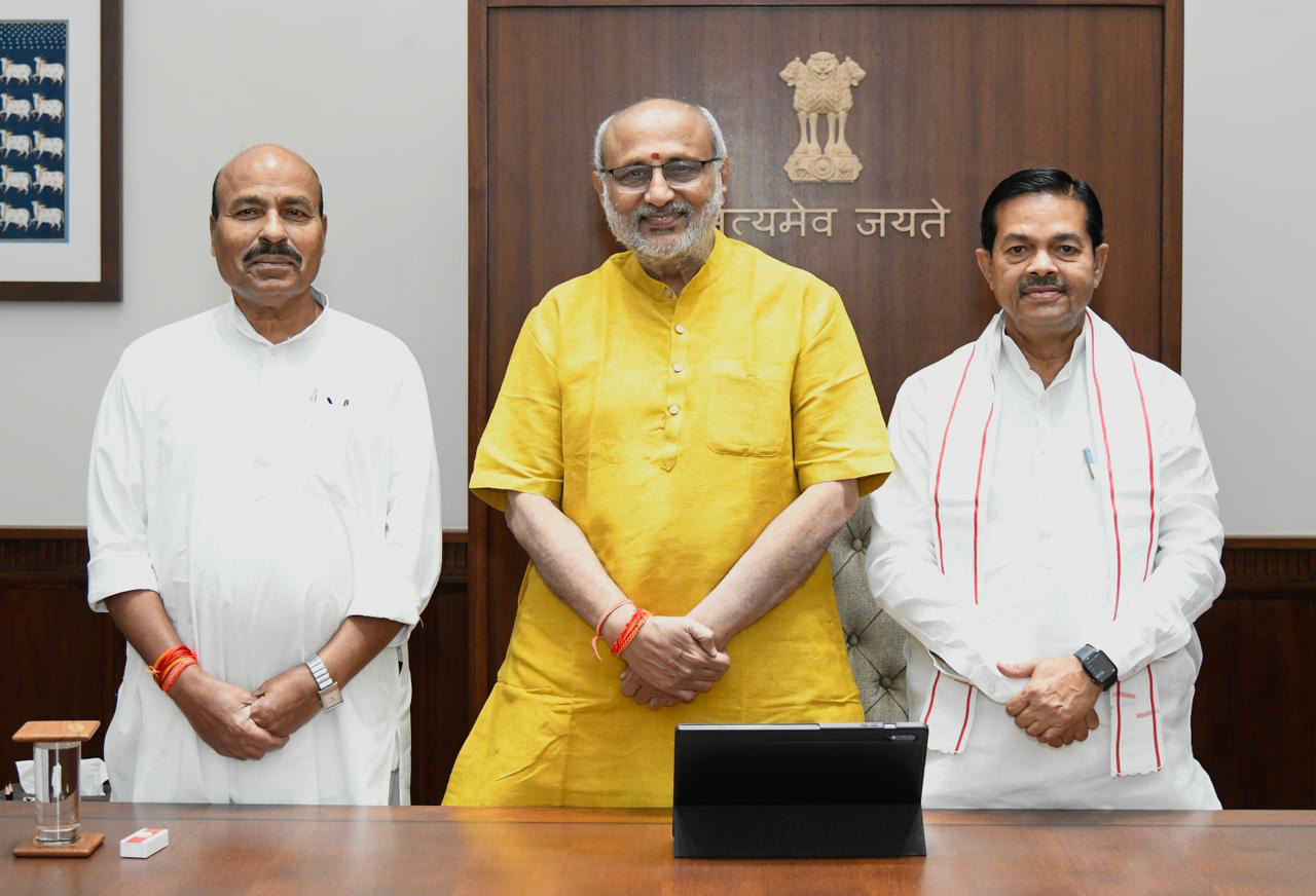 The Vice President of India & Chairman of the Rajya Sabha, Shri C. P. Radhakrishnan met the Union Minister of Social Justice & Empowerment, Dr. Virendra Kumar and the Union Minister of State, Shri B.L. Verma at Parliament House, in New Delhi on October 8, 2025.