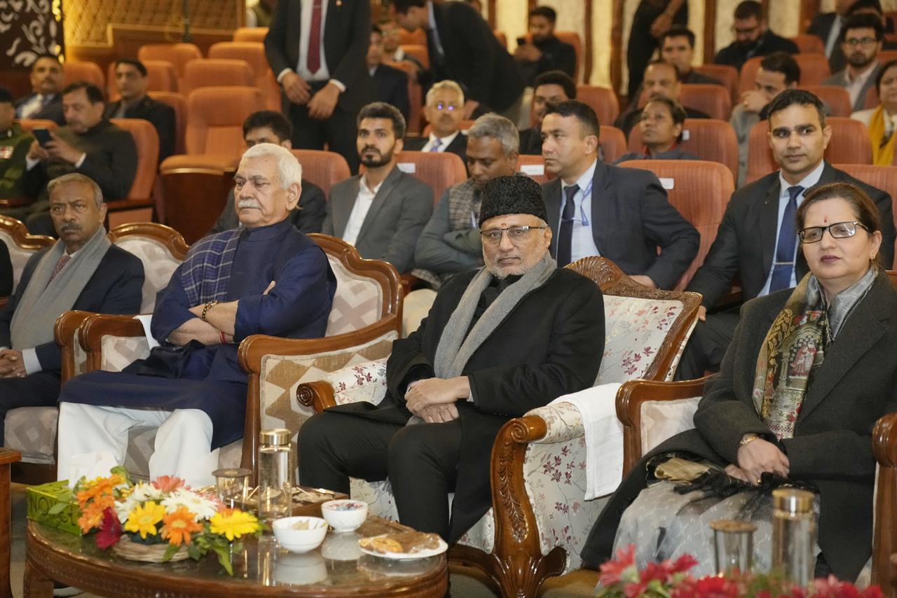 Vice President Shri C. P. Radhakrishnan witnessed a cultural programme at Lok Bhavan in Srinagar , Jammu and Kashmir on 25.02.2026 