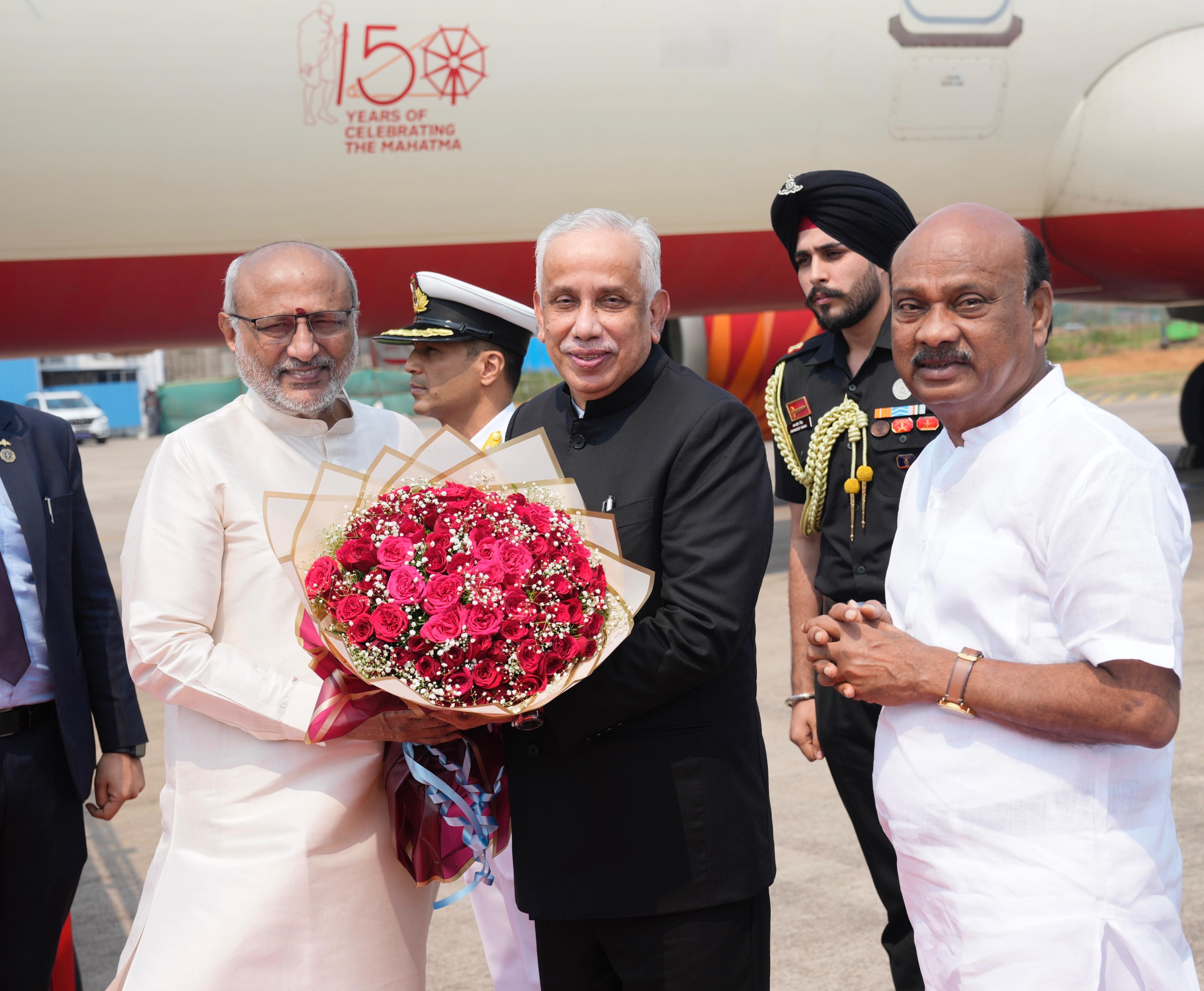 Vice-President Shri C. P. Radhakrishnan was warmly welcomed upon his arrival at Visakhapatnam by the Governor of Andhra Pradesh, Shri Abdul Nazeer; Speaker of the Andhra Pradesh Legislative Assembly, Shri Chintakayala Ayyanna Patrudu; and Minister of Social Welfare, Government of Andhra Pradesh, Dr. Dola Sree Bala Veeranjaneya Swamy on 27.04.2026 