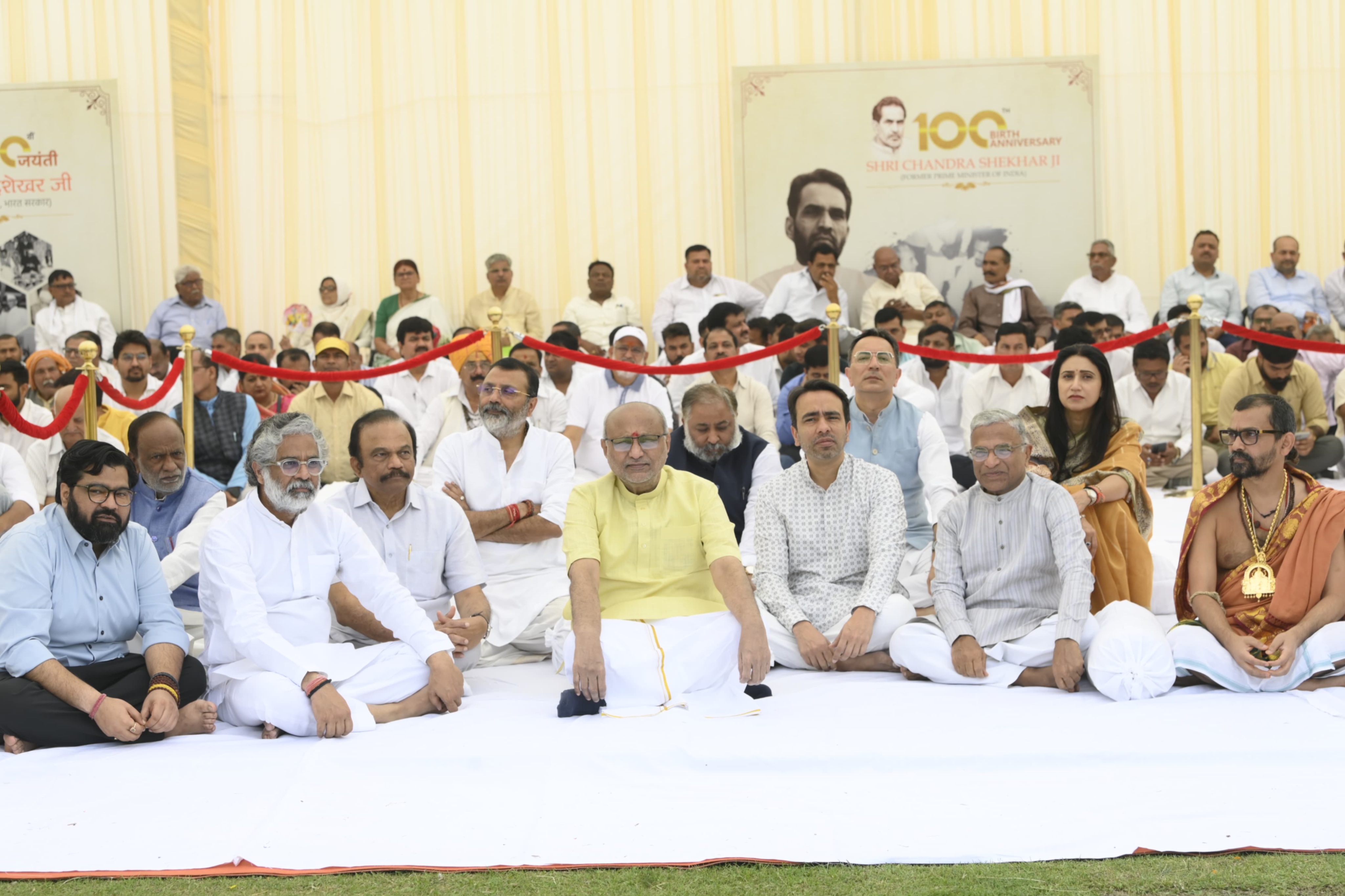 Vice-President Shri C. P. Radhakrishnan paid tributes to former Prime Minister Chandra Shekhar ji and attended the prayer meeting held at Jannayak Sthal, New Delhi, on the occasion of his 99th birth anniversary on 17.04.2026 