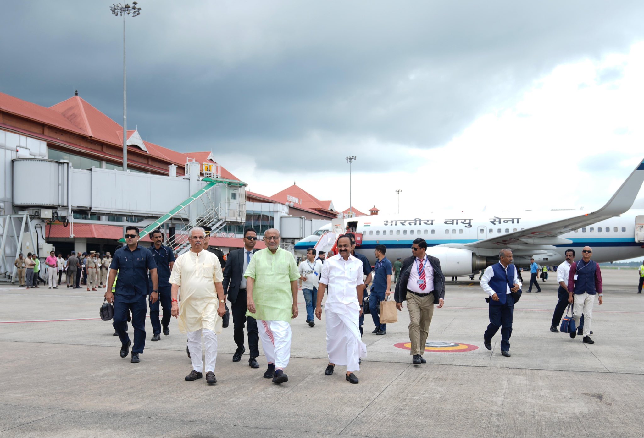Vice President Shri C. P. Radhakrishnan arrived in Cochin International Airport today and was warmly welcomed by the Governor of Keralam, Shri Rajendra Viswanath Arlekar, Chief Minister of Keralam , Shri V D Satheesan and other dignitaries on 31.05.2026 