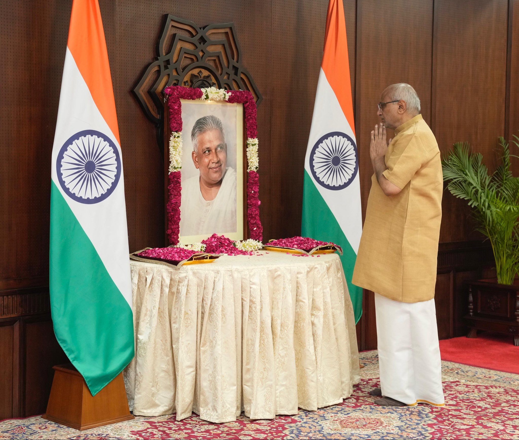 Vice President Shri C. P. Radhakrishnan paid floral tributes to P. Kakkan Ji on his birth anniversary on 18.06.2026