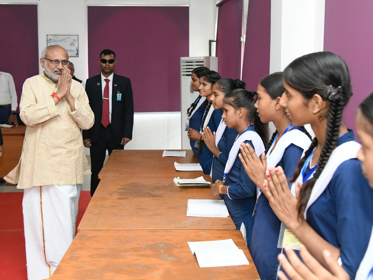 Hon’ble Vice-President Shri C. P. Radhakrishnan was welcomed by the students at Lok Nayak Smriti Bhavan Sah Pustakalaya in Sitab Diara, the ancestral village of Bharat Ratna Lok Nayak Jayaprakash Narayan, in Saran district of Bihar, on October 11, 2025.