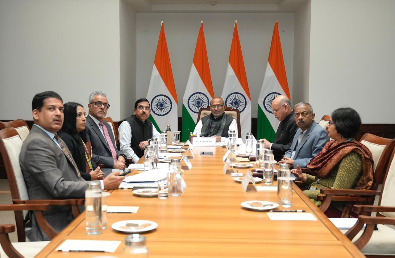 Union Minister Shri Pralhad Joshi, along with senior officials, called on Vice-President Shri C. P. Radhakrishnan at the Parliament House on 23.12.2025. The Vice-President was briefed on the Department of Food & Public Distribution’s reforms, technology-driven measures to enhance transparency and strengthen food security. He also noted the Ministry of New & Renewable Energy’s rapid expansion of solar and wind power capacity, progress under the National Green Hydrogen Mission, and early achievement of renewa