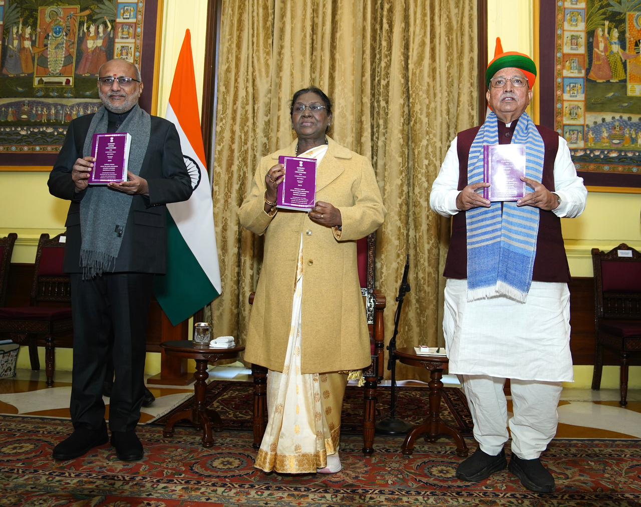 Hon’ble Vice President Shri C. P. Radhakrishnan attended the function for the release of the Constitution of India in the Santhali language, written in the Ol Chiki script, at Rashtrapati Bhavan on 25.12.2025