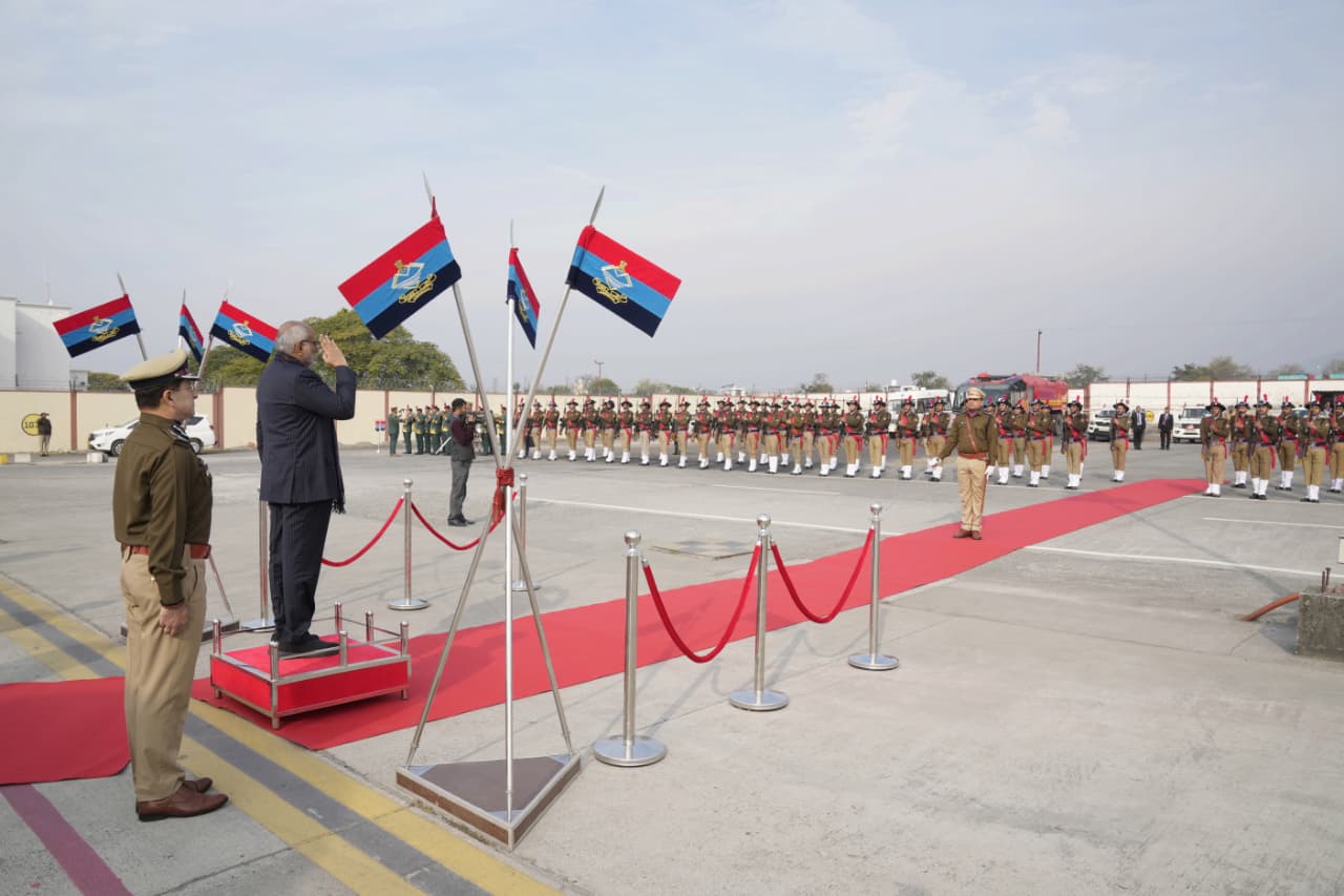 Vice-President of India, Shri C. P. Radhakrishnan, arrived in Uttarakhand today on his maiden visit to the State on 17.01.2026. He was warmly received at Dehradun Airport by the Governor of Uttarakhand, Lt Gen Gurmit Singh (Retd.), and the Chief Minister of Uttarakhand, Shri Pushkar Singh Dhami, along with other dignitaries. The Vice-President was also accorded a Guard of Honour upon his arrival.