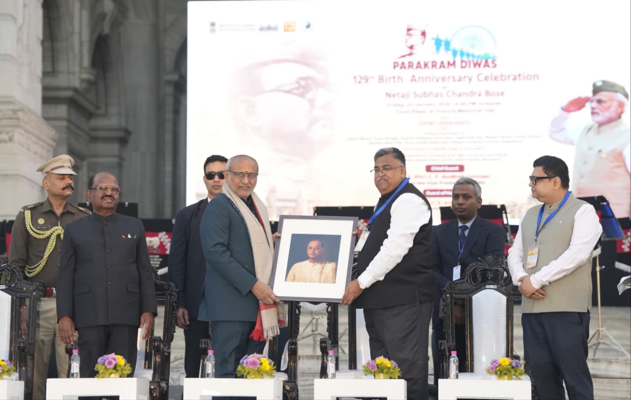 Vice-President Shri C. P. Radhakrishnan attended the Parakram Diwas celebrations at the Victoria Memorial, Kolkata, commemorating the 129th birth anniversary of Netaji Subhas Chandra Bose on 23.01.2026