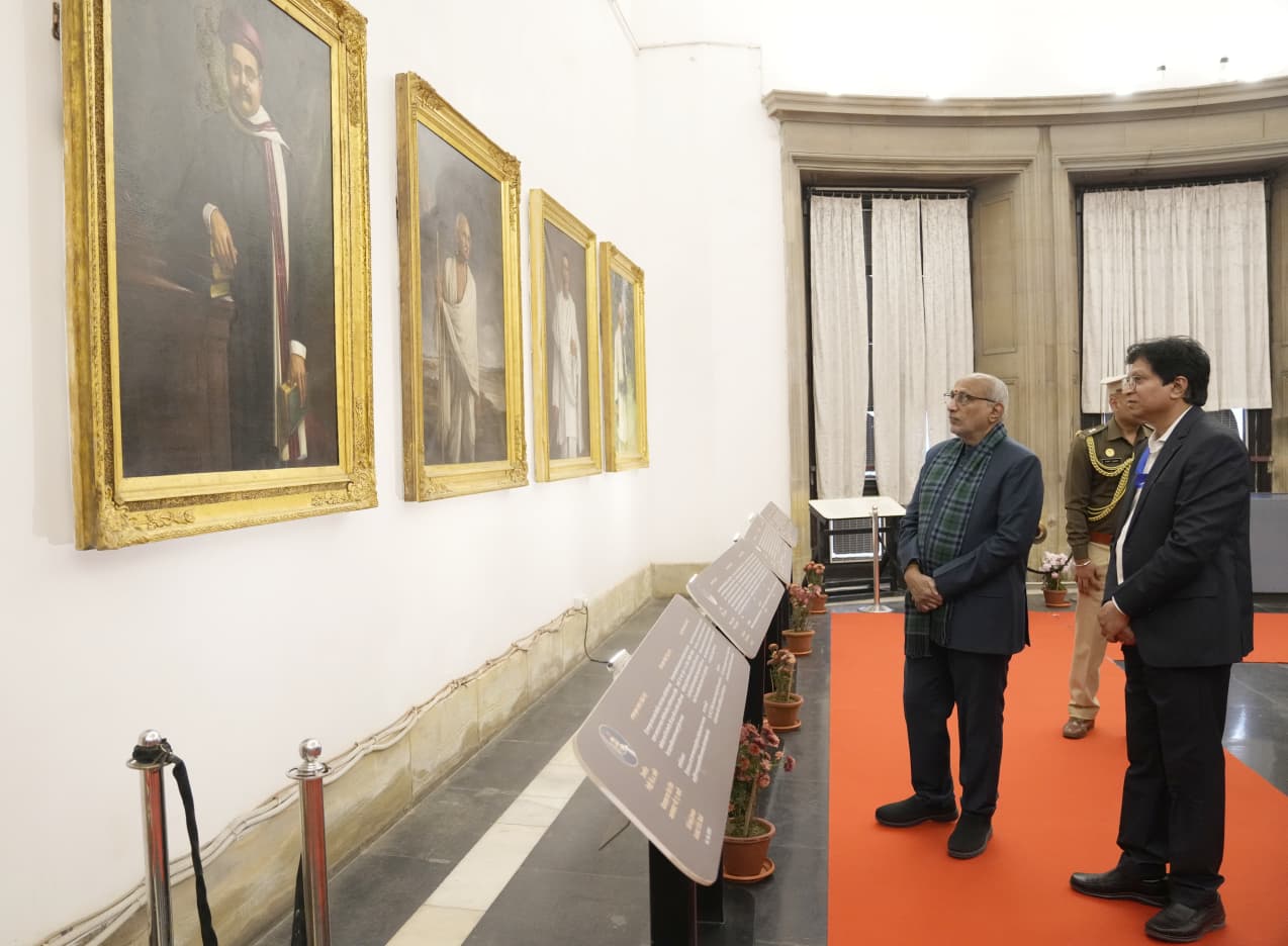 On Parakram Diwas, Vice-President Shri C. P. Radhakrishnan inaugurated a special exhibition at Victoria Memorial, Kolkata, showcasing rare memorabilia of Netaji Subhas Chandra Bose, including his pen, certificates and INA medals on 23.01.2026