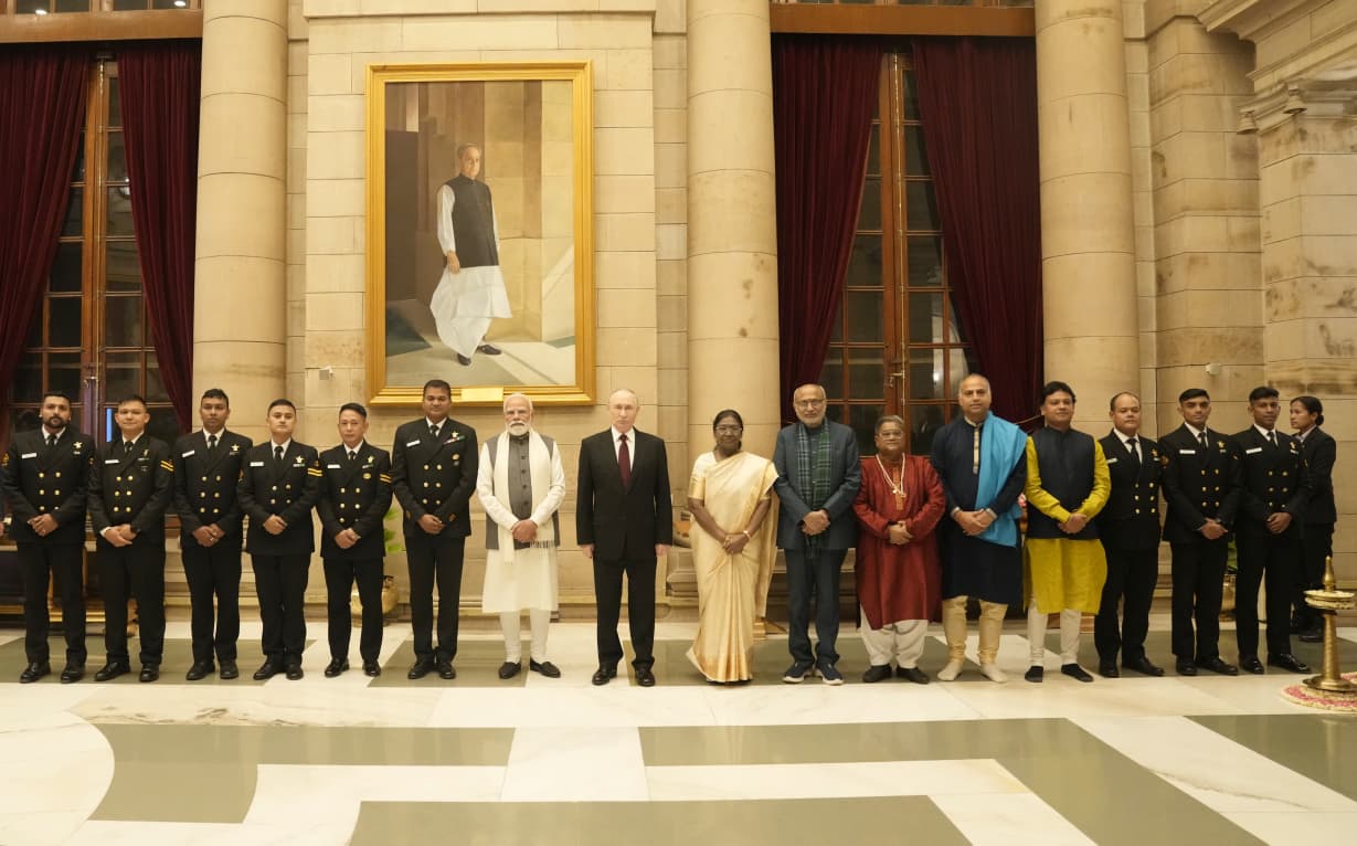 Hon’ble Vice-President Shri C. P. Radhakrishnan attended the banquet hosted by Hon’ble President Smt. Droupadi Murmu in honour of H.E. Mr. Vladimir Putin, President of the Russian Federation, at Rashtrapati Bhavan on 05.12.2025